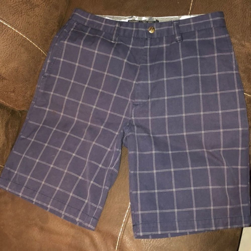 Quicksilver‎ shorts - NAVY blue (see second pic).
